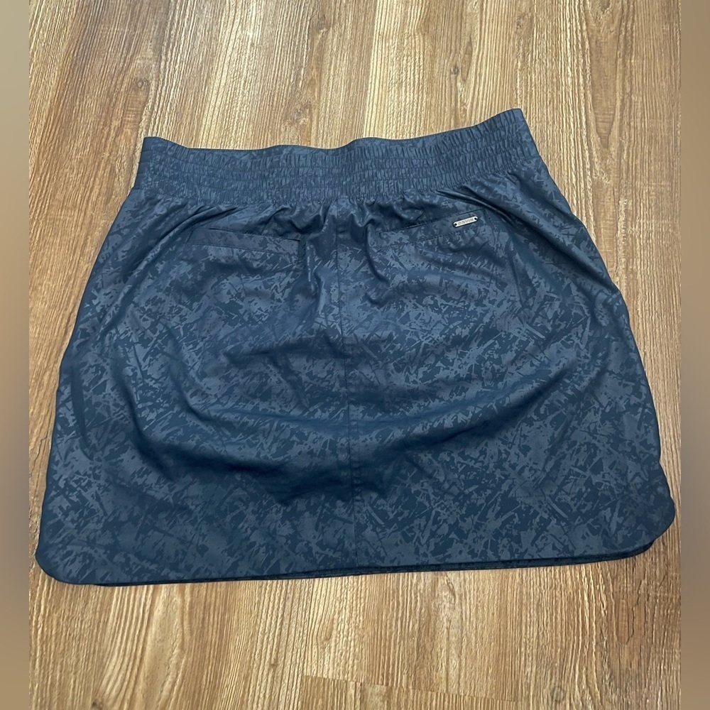 Orvis Women's Embossed Pull On Skort Inner Short Size Large Navy Blue - Picture 4 of 6